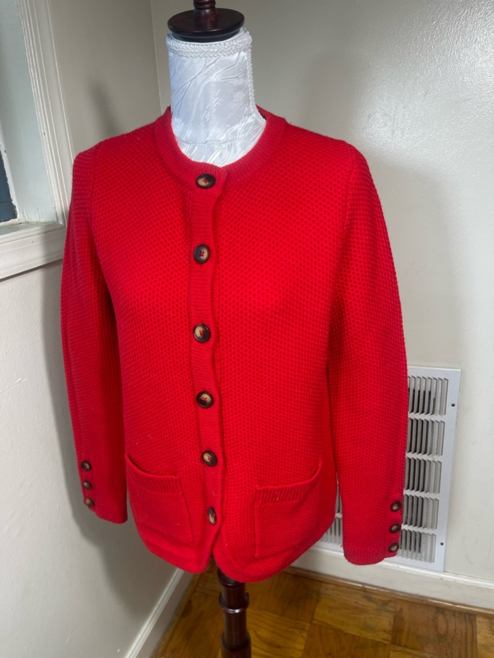 Boden Wool Red Button Up Knit textured stitch Cardigan sweater size 6 - Picture 4 of 8